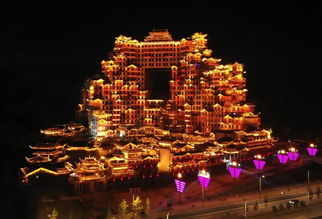 张家界永定:土家族也有"布达拉宫"-新湖南