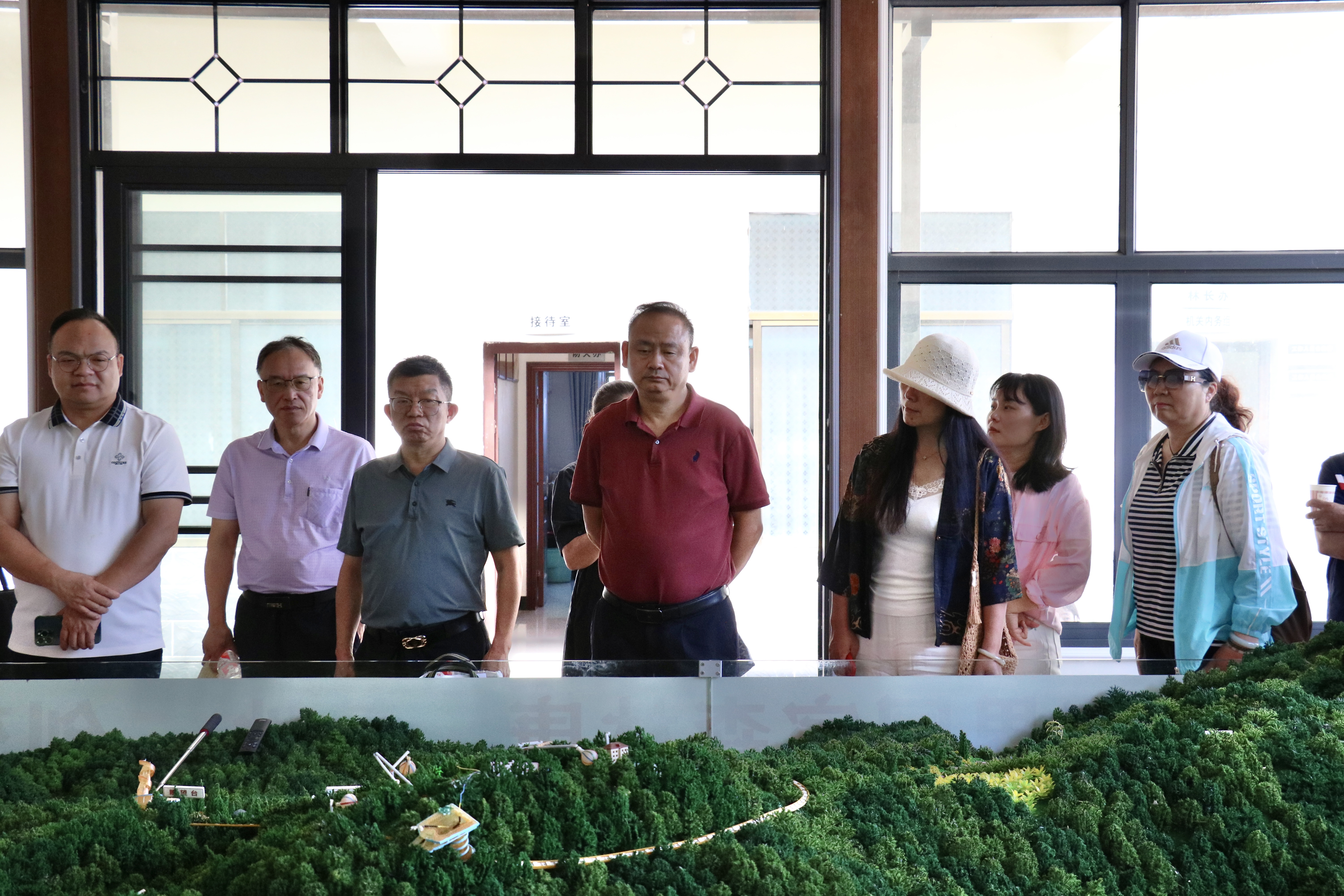 永定区侨界侨商代表联络联谊暨“我为家乡招商献良策”活动举行