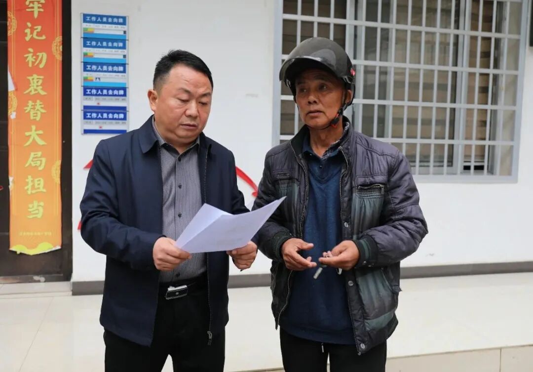 人大代表风采丨李中平：记好“民生账本” 当好群众“贴心人”