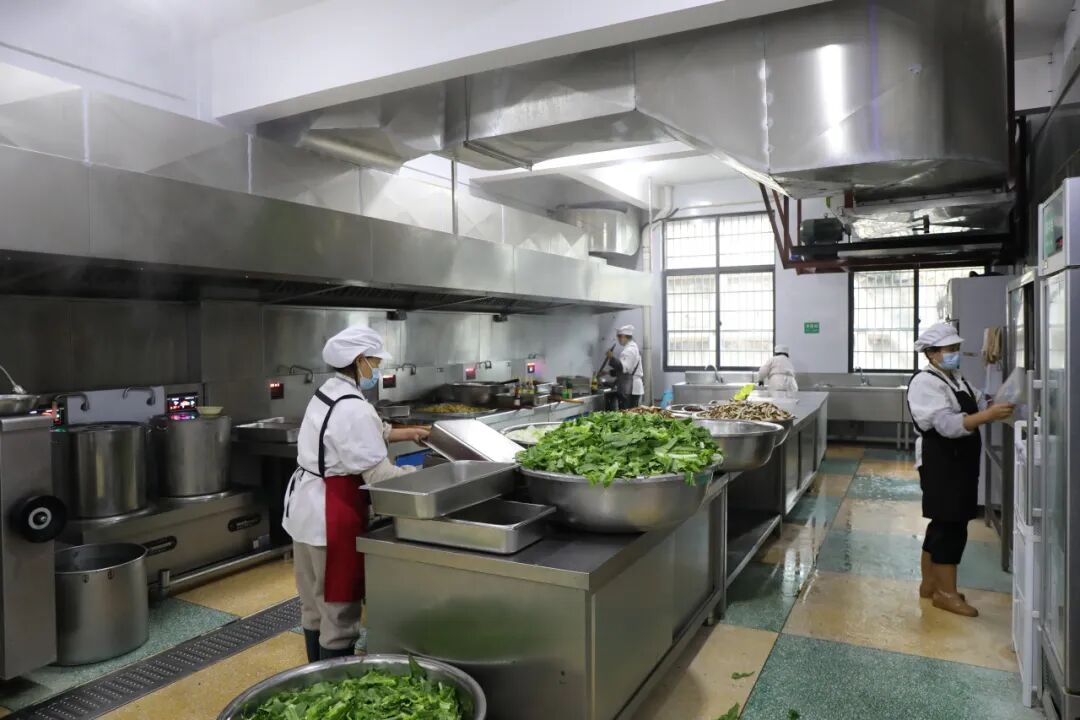 永定区：让每一口“校园餐”都放心