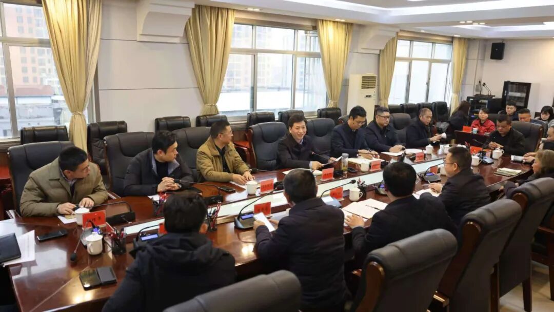 区委常委班子2025年度民主生活会征求意见座谈会召开