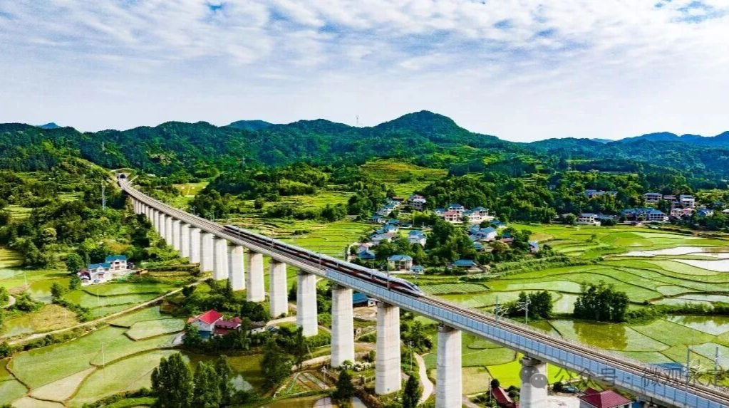 期待！长沙—张家界环线旅游列车将开通